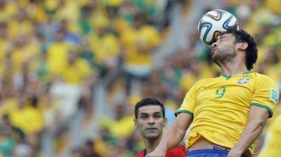 Brasil sigue sin aparecer: empat� con M�xico