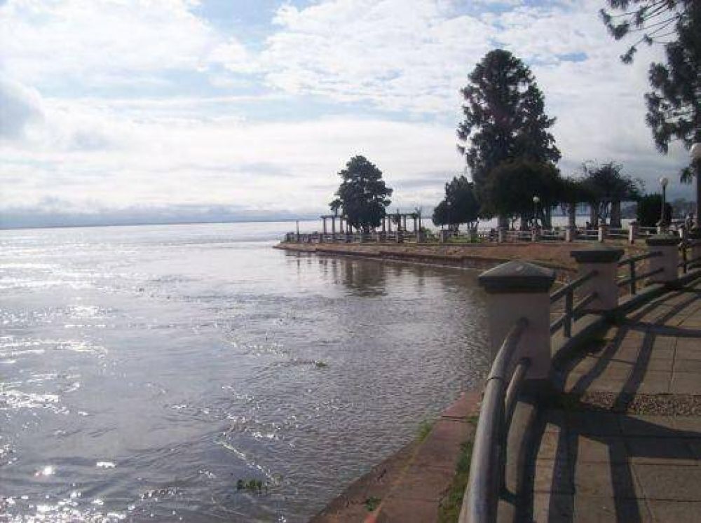 Creciente: el pico llegar�a ma�ana y rondar�a los 7,20m metros en Corrientes