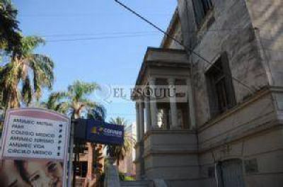 El Colegio M�dico dio de baja a tres profesionales por falsificaci�n de t�tulo