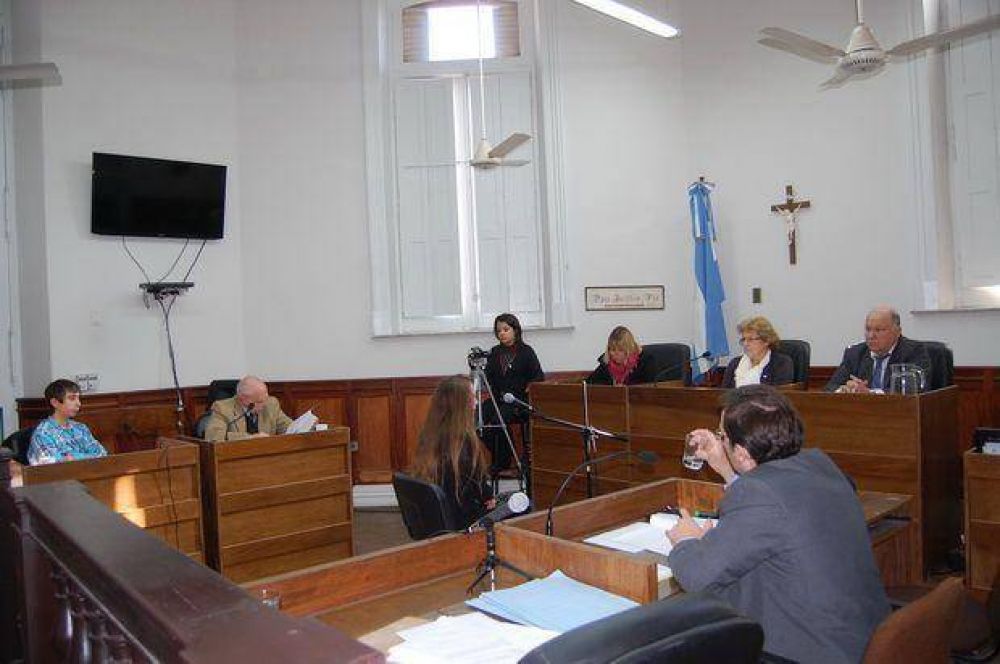 El supuesto motochorro neg� la autor�a del robo en el inicio del debate