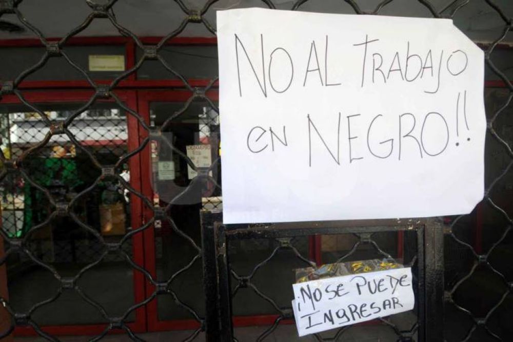 En Santa Fe, el empleo en negro trep� al 36,5%