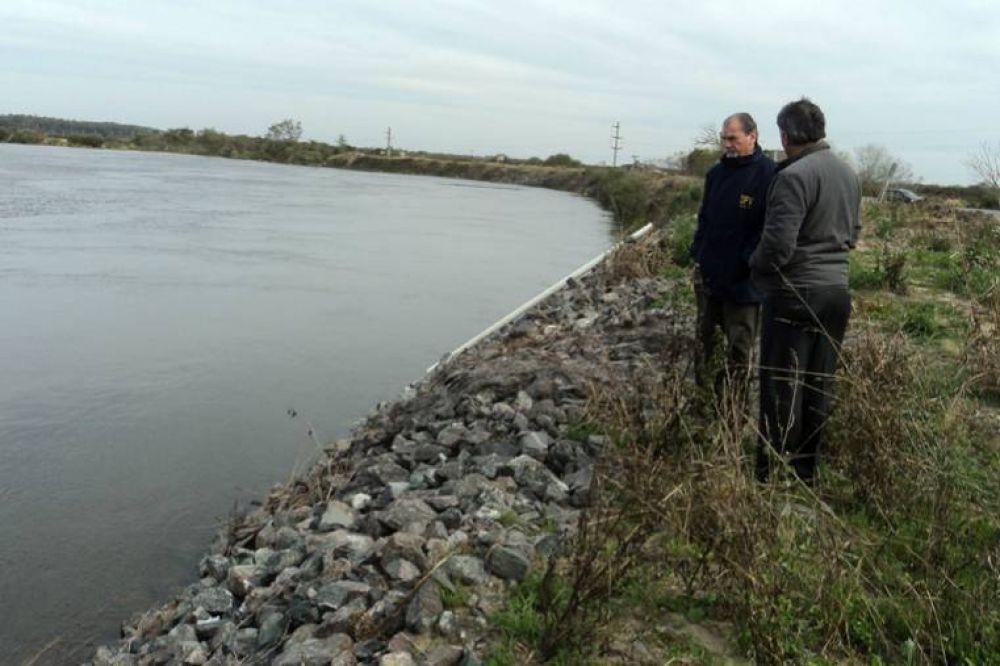 La provincia intensifica los trabajos en las defensas costeras sobre la ruta provincial N� 1
