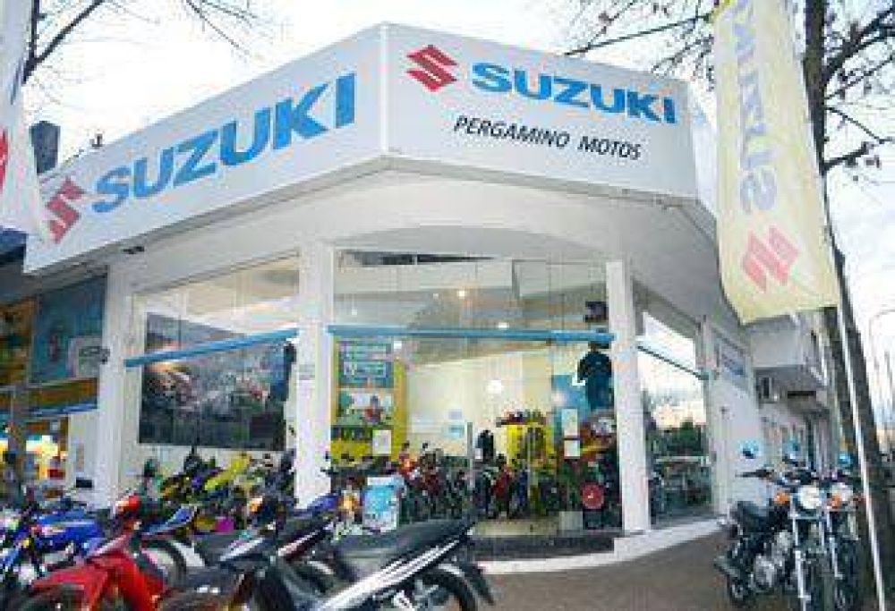 Rompieron la vidriera y robaron en la concesionaria de motos Suzuki
