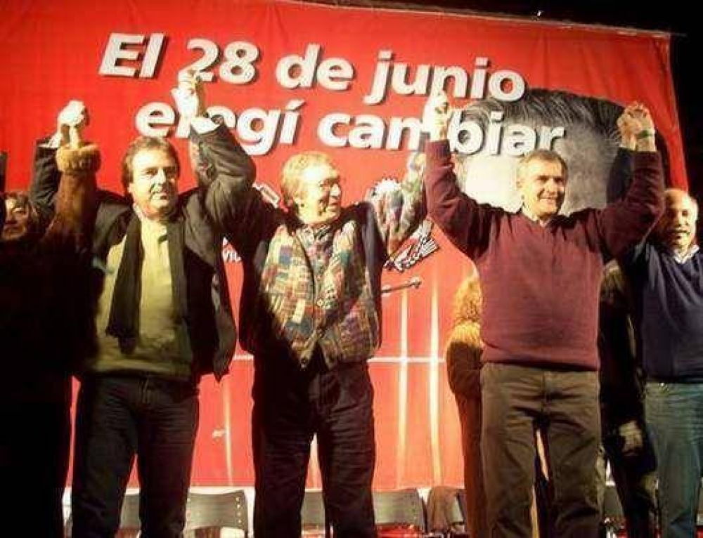 "Nuestra bandera es Ra�l Alfons�n" dijo el senador Gerardo Morales 