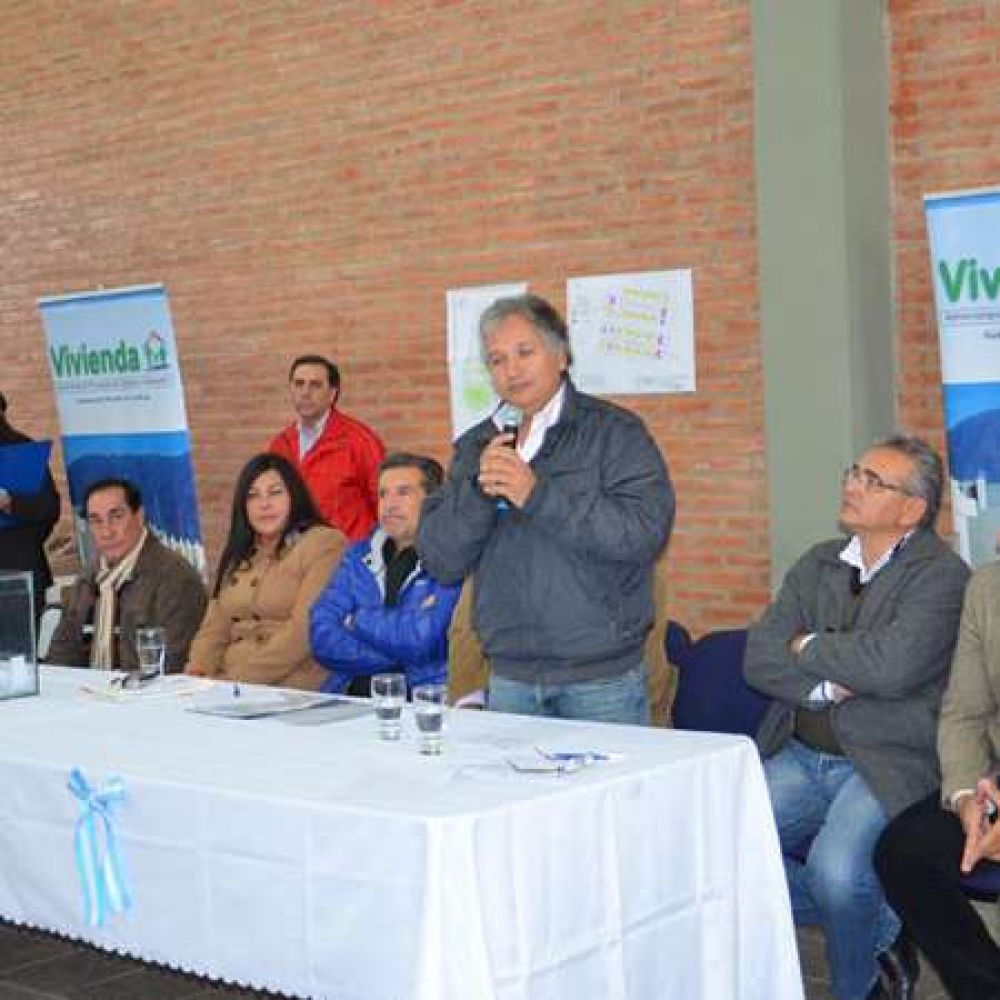 Se entregar�n en Chamical m�s de cien viviendas en las proximas semanas