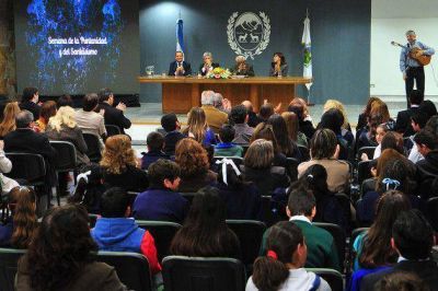 El gobernador Poggi present� la Semana de la Puntanidad y Sanluisismo