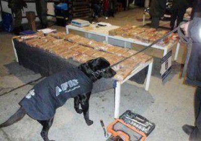 Incautaron 90 kg de marihuana que iban rumbo a Chile 