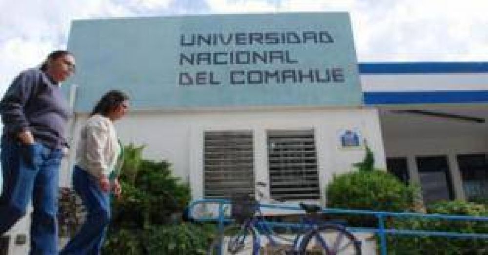 Diputados del FpV respaldaron al rector de la UNCo
