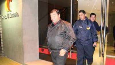 Balean a un polic�a por resistir a que le roben