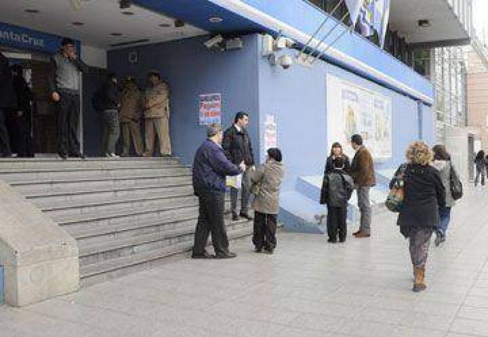 Los bancos atender�n hasta las 11 horas