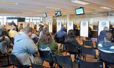 Se tramitan, por d�a, alrededor de 400 licencias para conducir
