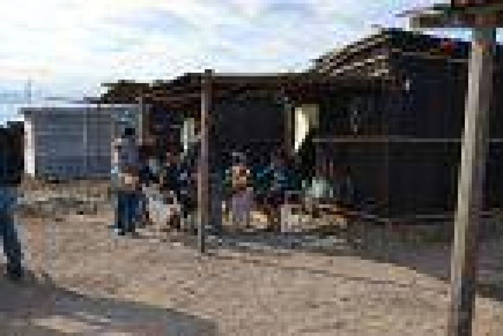 Contenci�n a las familias reubicadas
