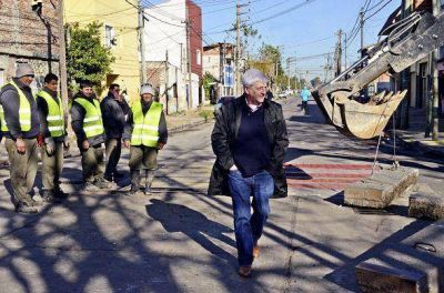 Andreotti presenci� el avance de la obra hidr�ulica para el barrio Crisol