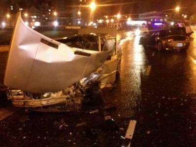 CUATRO HERIDOS EN VIOLENTO ACCIDENTE EN LA COSTA Y ALBERTI