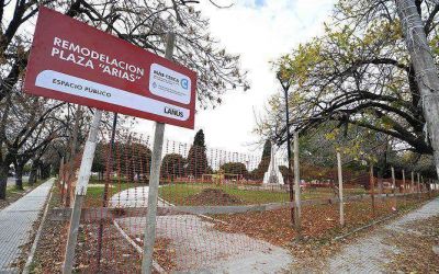 Remodelaci�n y puesta en valor de plazas y paseos en Lan�s