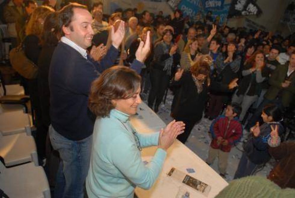 EL FV vaticin� el triunfo y fij� la mira en 2011