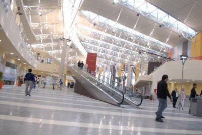 Un polica se tirote con cuatro personas en la Terminal de mnibus