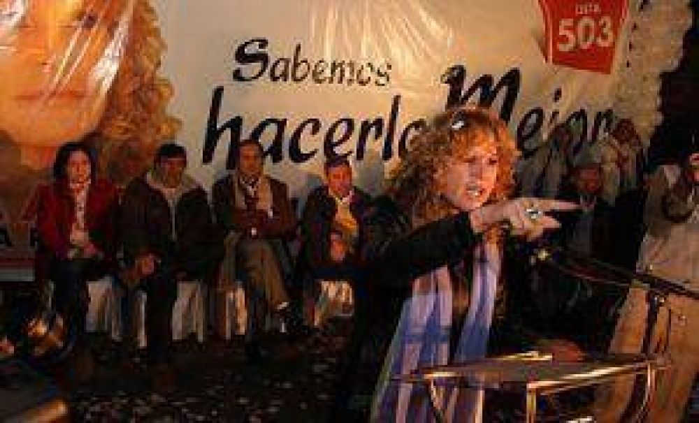 Duras acusaciones contra el gobernador en el cierre de campa�a del Acuerdo C�vico