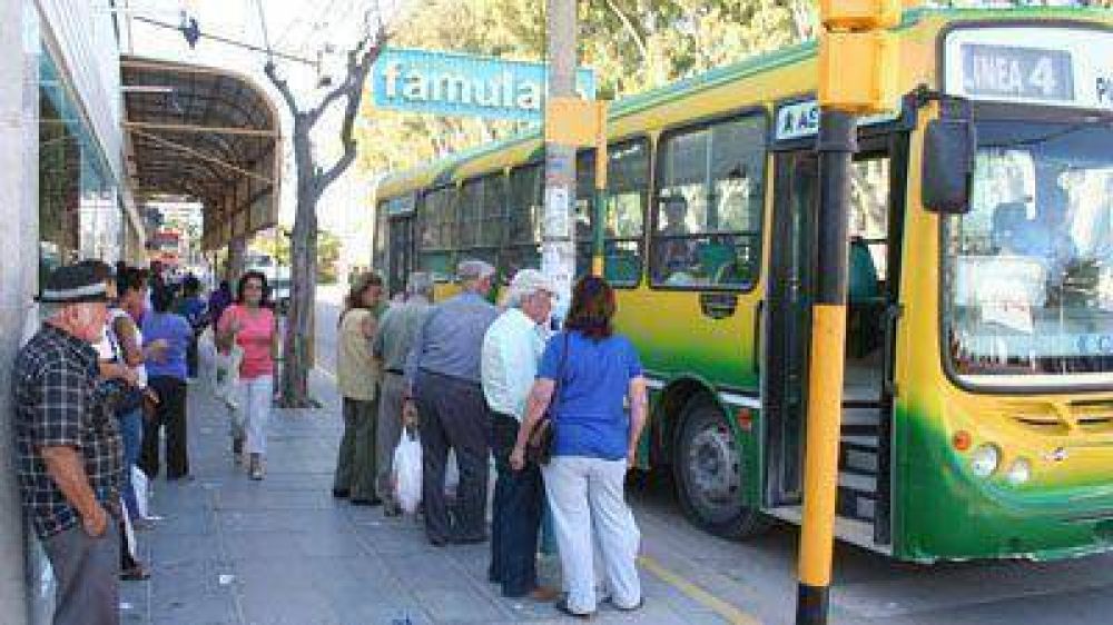 Miles de madrynenses afectador por el paro del transporte urbano