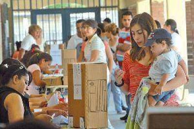 Uno a uno los candidatos en Capital, Banda y en el interior