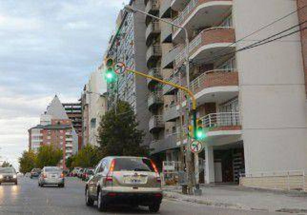 Quieren exigir cocheras en todos los departamentos 