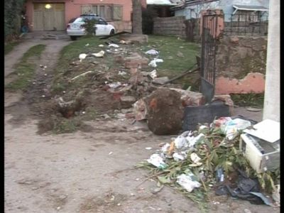 Pas� de largo y choc� contra un nicho de gas