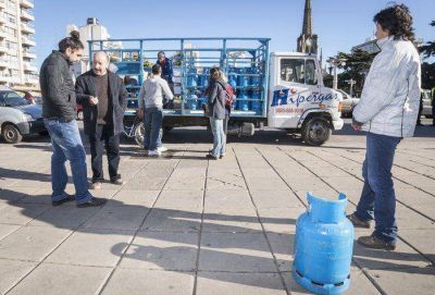 El Gobierno Municipal puso a la venta 100 garrafas sociales