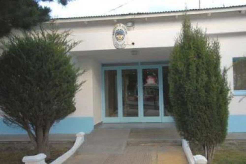 Sustraen elementos electr�nicos y dinero en efectivo de una vivienda