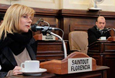 �El fallo de la Corte norteamericana le est� dando la espalda a la historia�, dijo Saintout 
