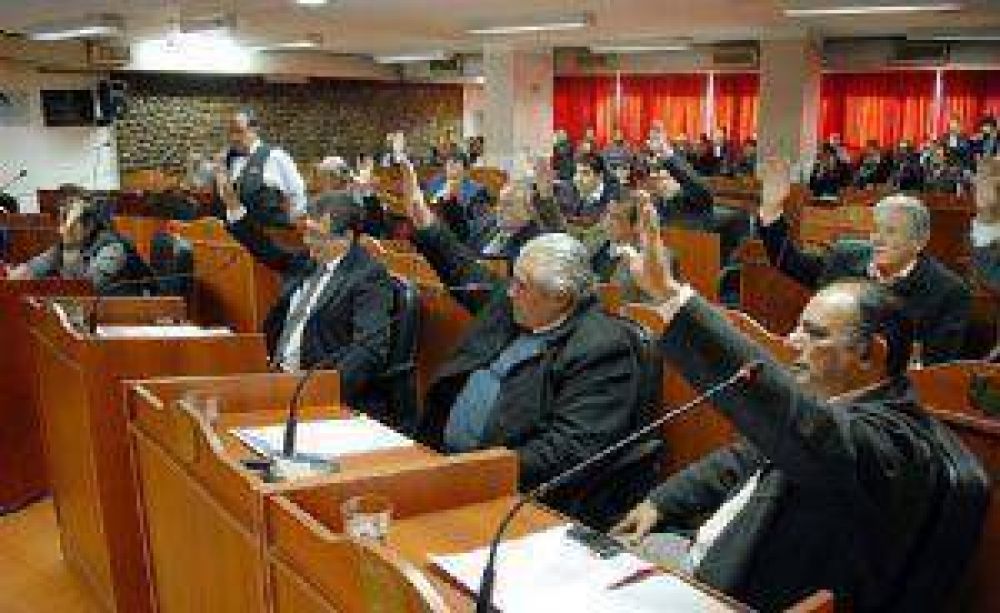 Con modificaciones, se aprobaron las PASO en el Senado