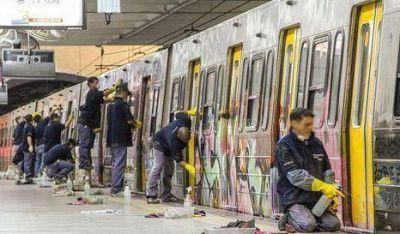 Graffiteros deber�n resarcir da�os en el subte