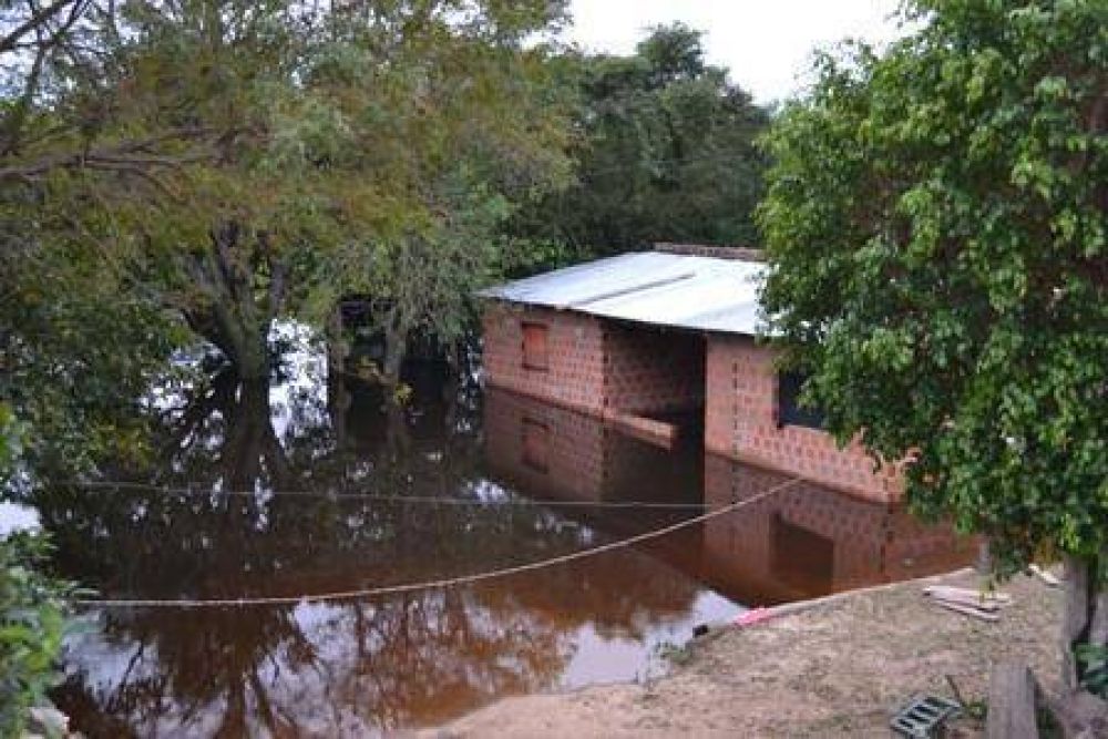Suman 3.500 los evacuados en Clorinda por la crecida del r�o