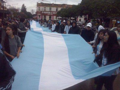 Hoy, los actos centrales por el D�a de la Bandera