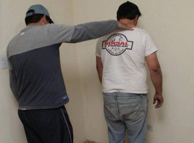 Se emborrach�, rob� una bicicleta y qued� detenido