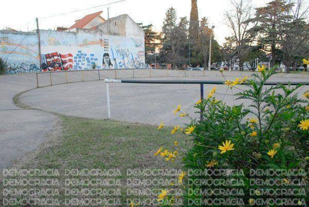 Estudian trasladar la Pista de Patinaje y hacer un bar cultural