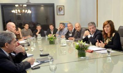 Crearan una red de comercializaci�n popular de alimentos frescos en territorio bonaerense