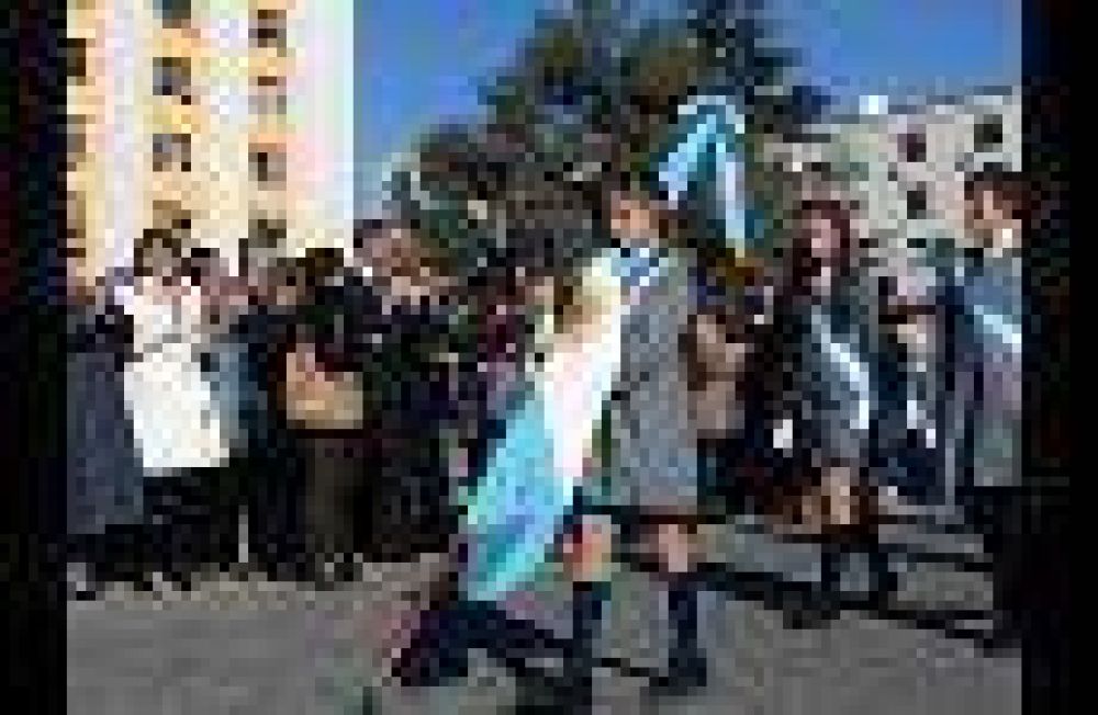 D�a de la Bandera: P�rez le tom� juramento a m�s de 500 chicos