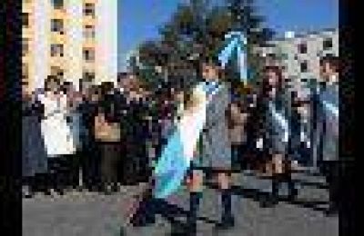 D�a de la Bandera: P�rez le tom� juramento a m�s de 500 chicos