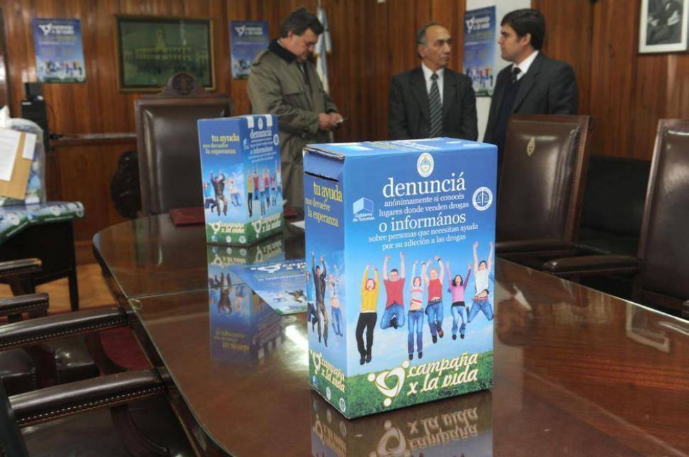 En un papel sin firmar se podr� denunciar a �dealers�