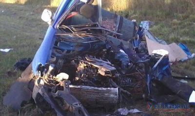 Empleado bancario muri� en el choque frontal de una camioneta y un cami�n