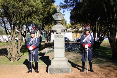ACTO POR EL D�A DE LA BANDERA