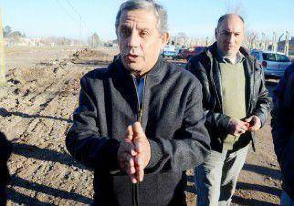 El Ej�rcito le niega a Quiroga terrenos para abrir una calle 