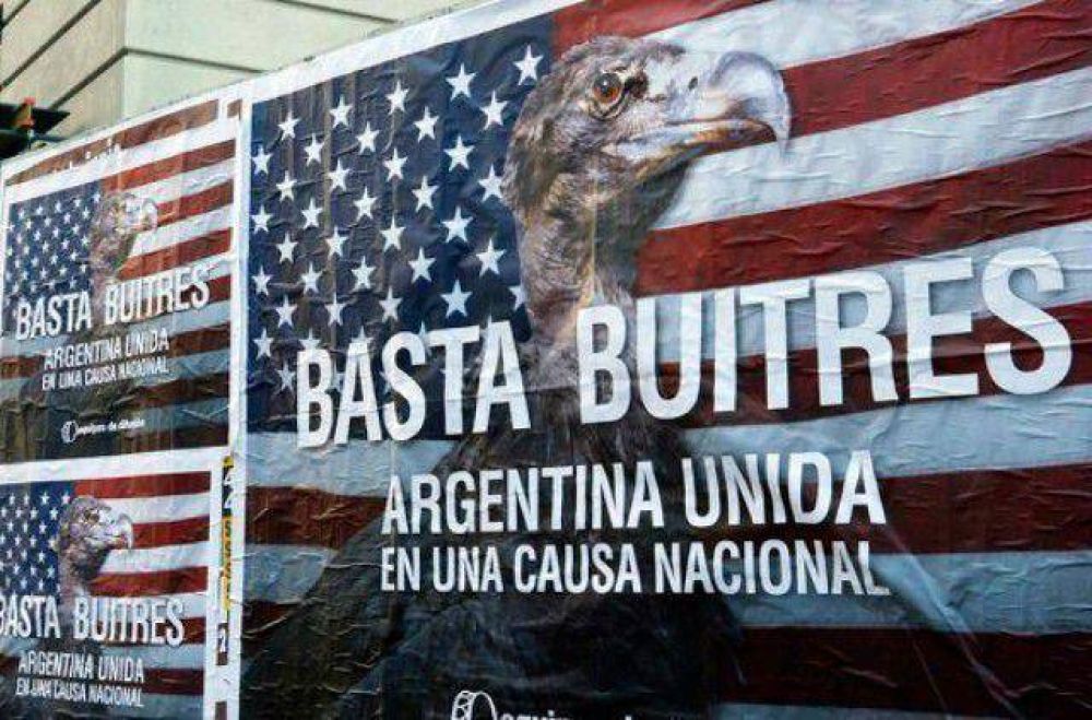 Buitres o Argentina.