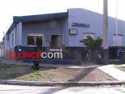 Un colectivo fue atacado a ladrillazos en barrio Lomas del Mirador I 