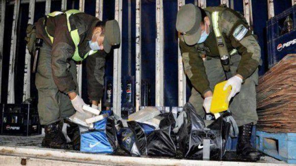 Gendarmer�a secuestra droga y dinero que ven�a a Tucum�n