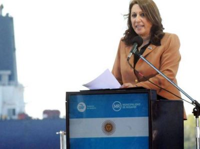 Fein agradeci� a Cristina los fondos para viviendas, el tren y las fuerzas federales