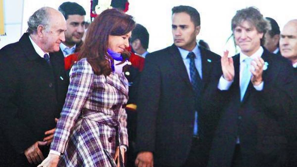 Boudou sale de viaje y no va a declarar en la causa por el auto trucho