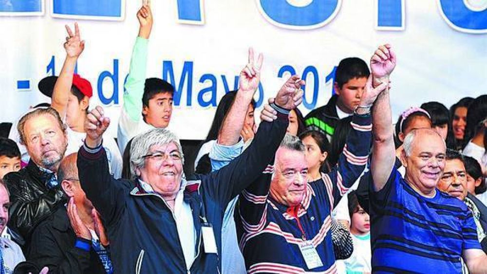 Moyano y Barrionuevo piensan en un paro despu�s del Mundial