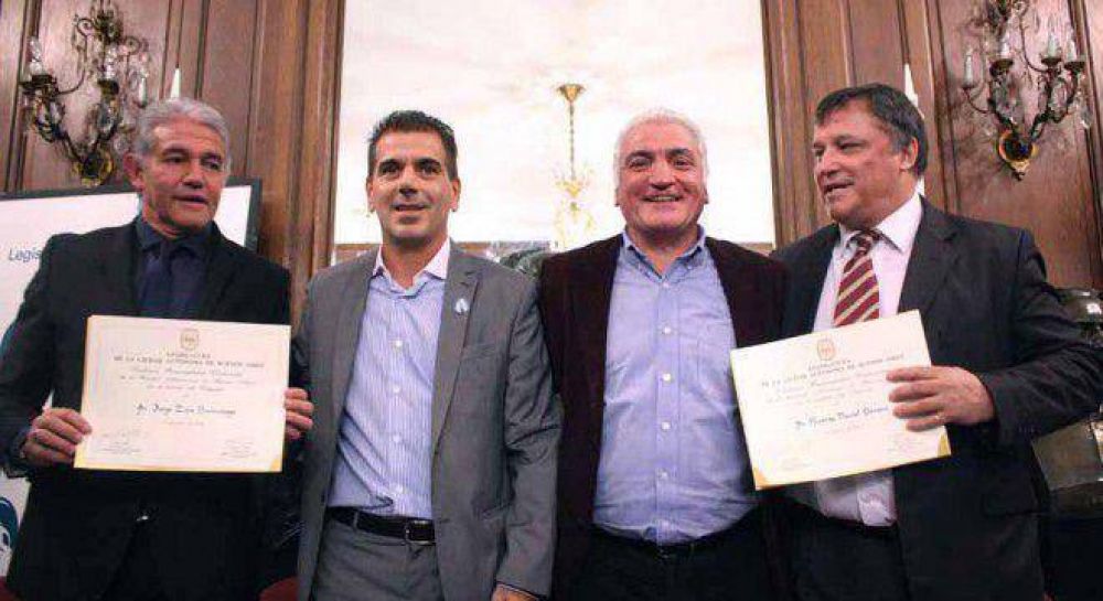 Burruchaga y Bertoni en la Legislatura