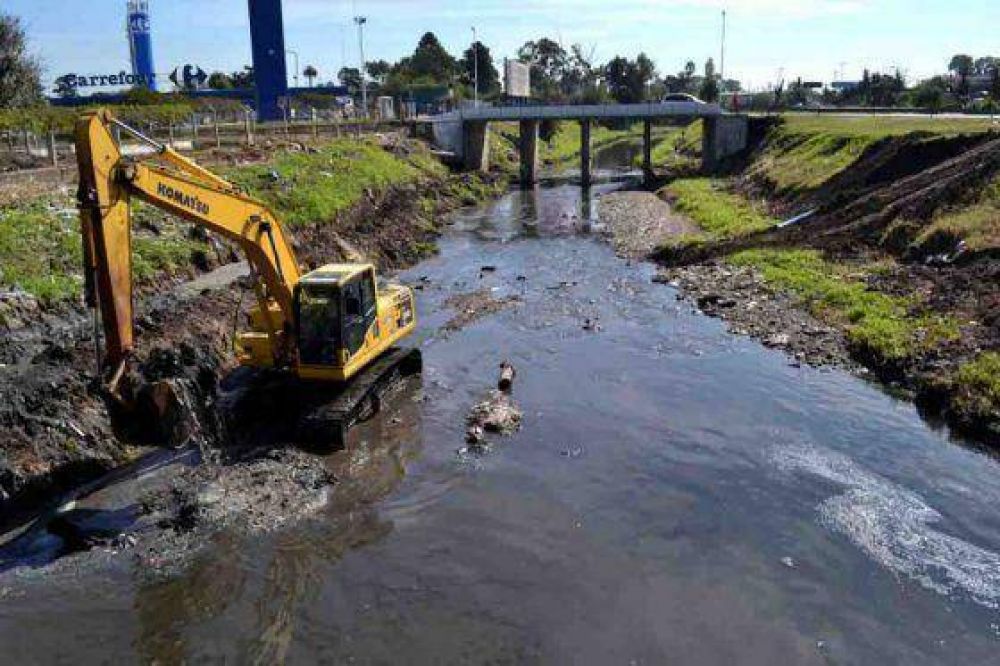 Arroyo El Gato: ya comienzan las obras de hormigonado